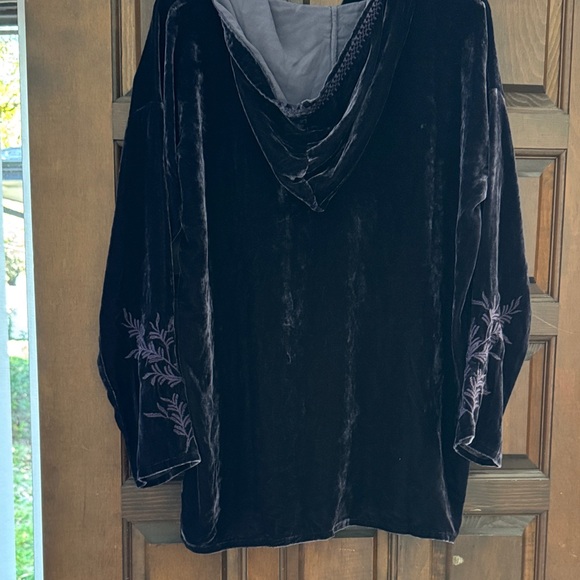Johnny Was Black Velvet Tunic with Purple Embroidery - Picture 3 of 6